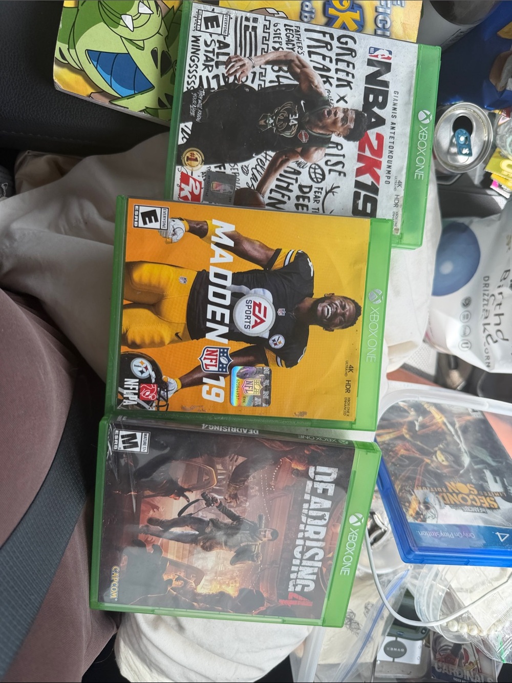 Xbox one game bundle!Madden NFL 19 - Xbox One (Yellow)